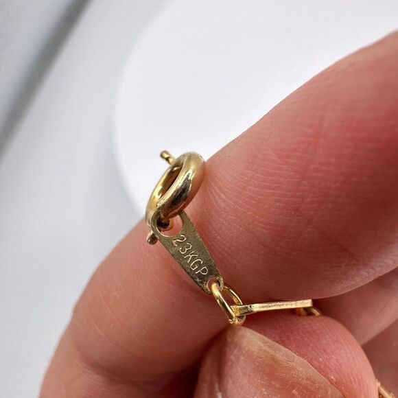 SALE! ESTATE PIECE! 23k GP stamped yellow gold link bracelet! - Picture 3 of 4